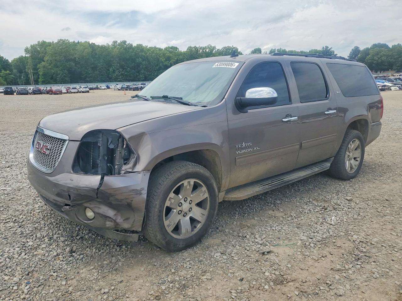 Salvage GMC Yukon Image