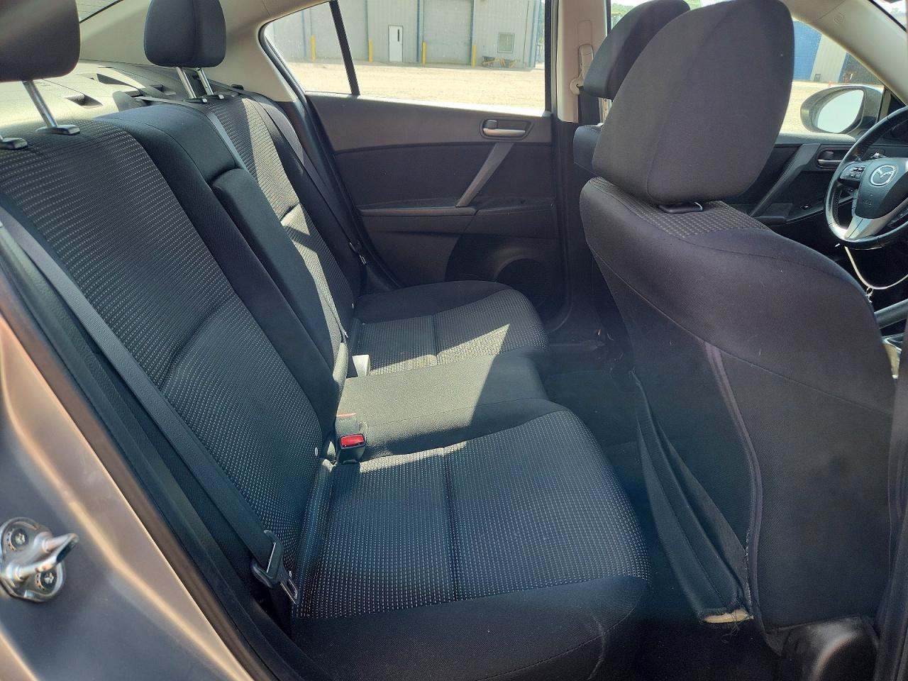 Mazda 3 I