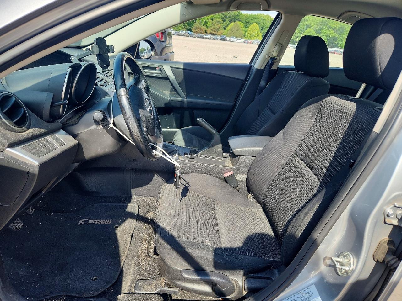 Mazda 3 I