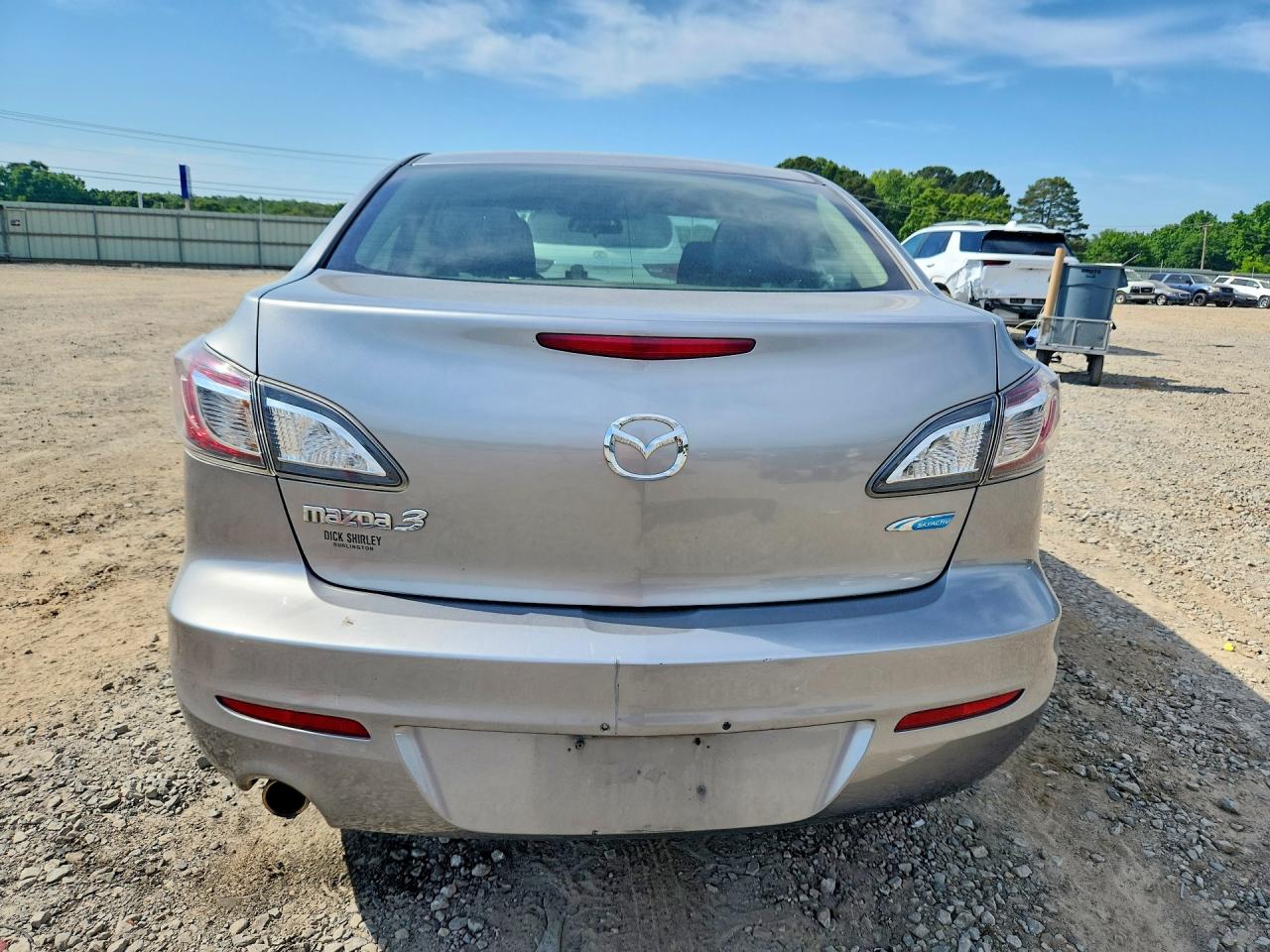 Mazda 3 I