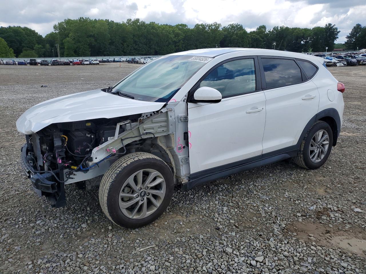 Salvage Hyundai TUCSON Image