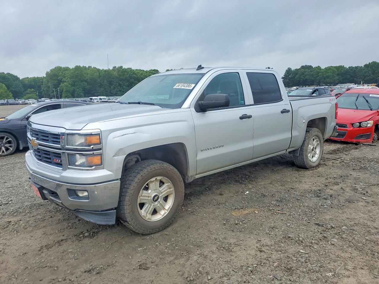 Salvage Chevrolet Silverado Image