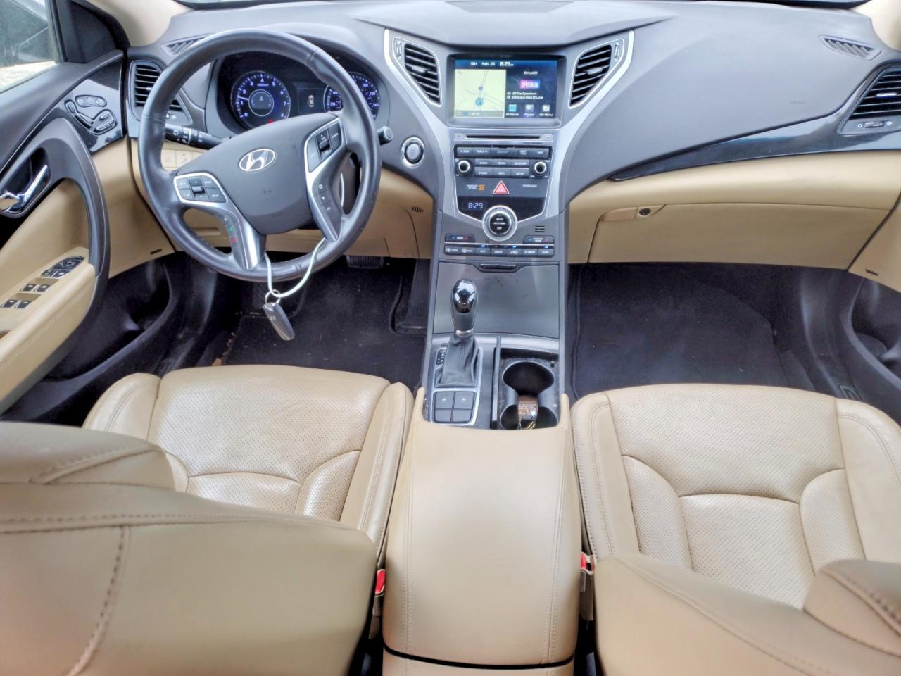 Hyundai Azera Base