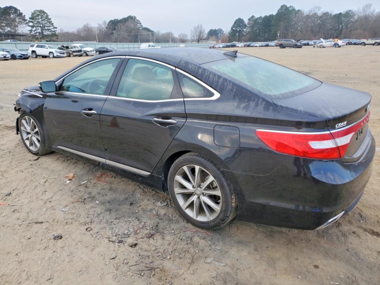 Hyundai Azera Base