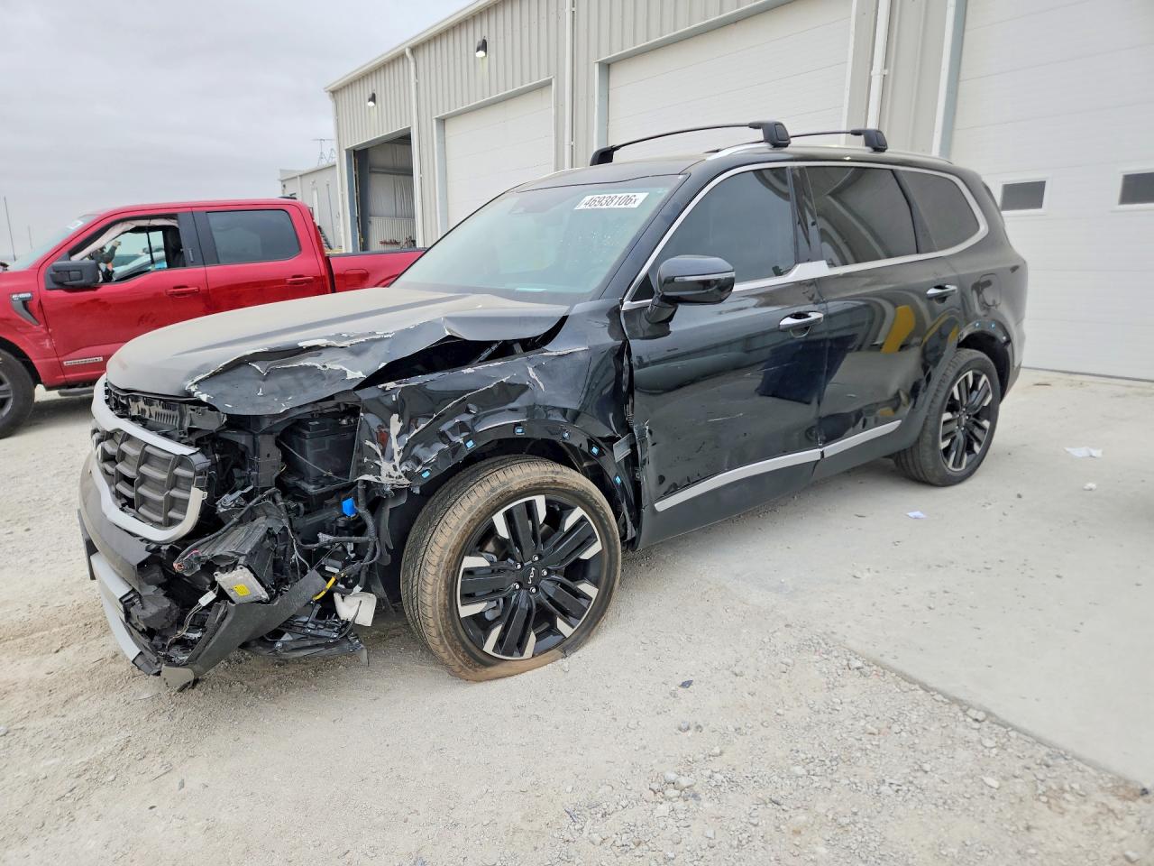 Salvage Kia Telluride Image