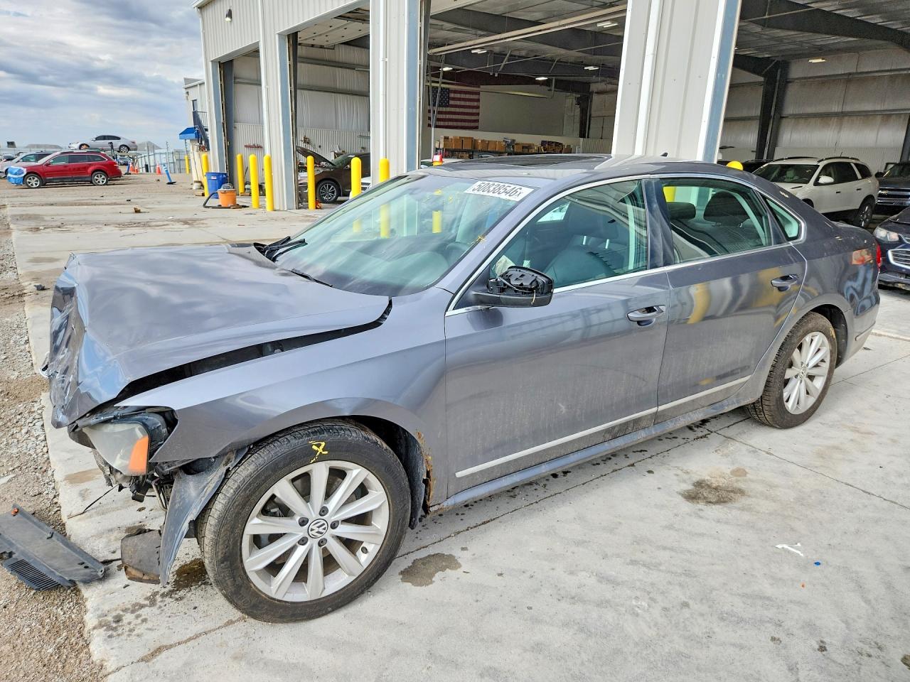 Salvage Volkswagen Passat Image