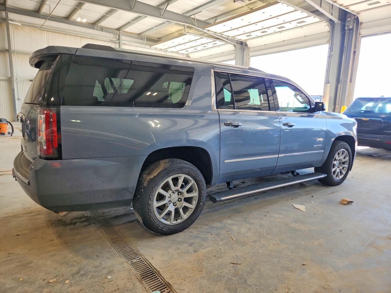 GMC Yukon Denali