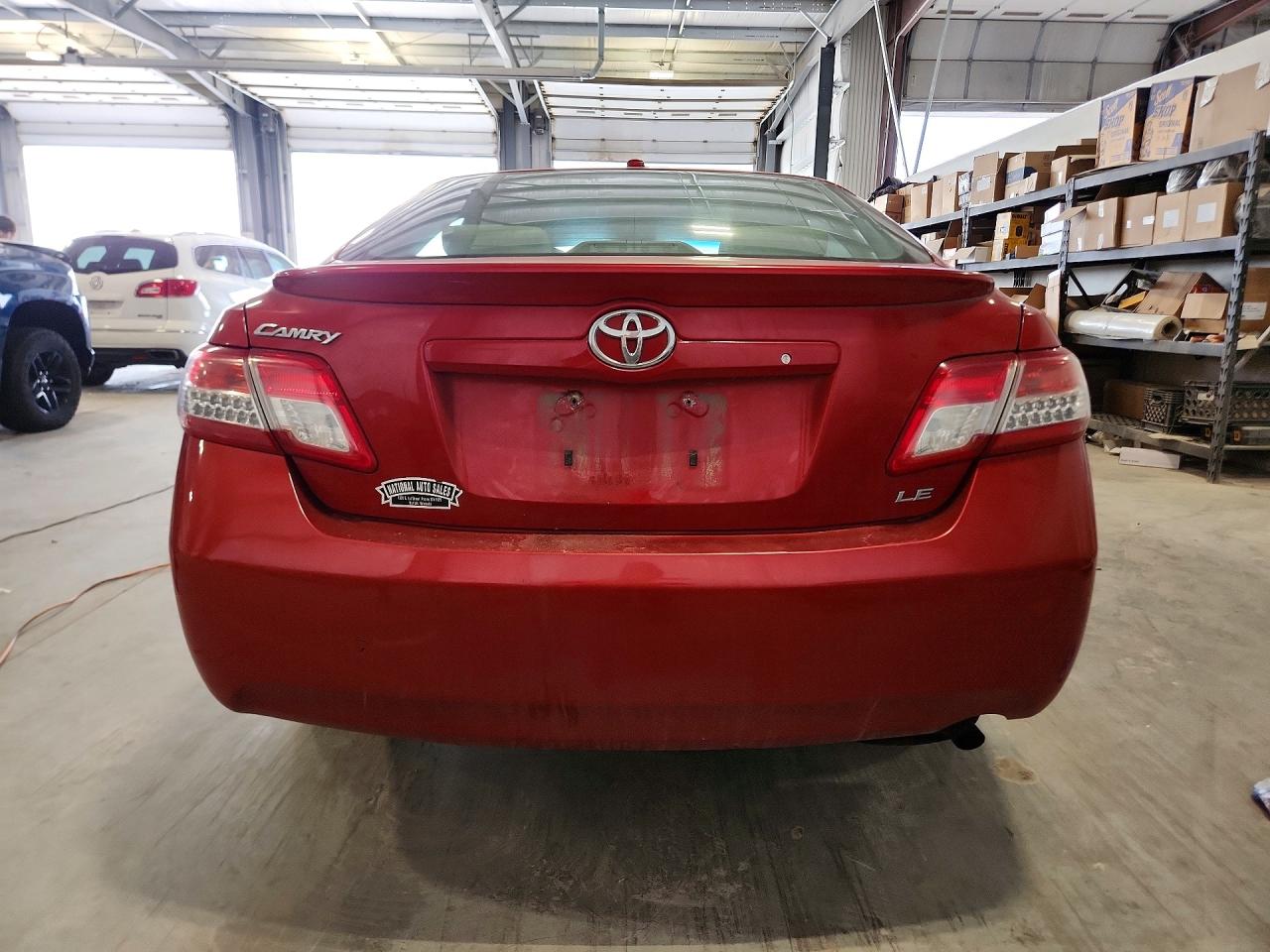 Toyota Camry Le