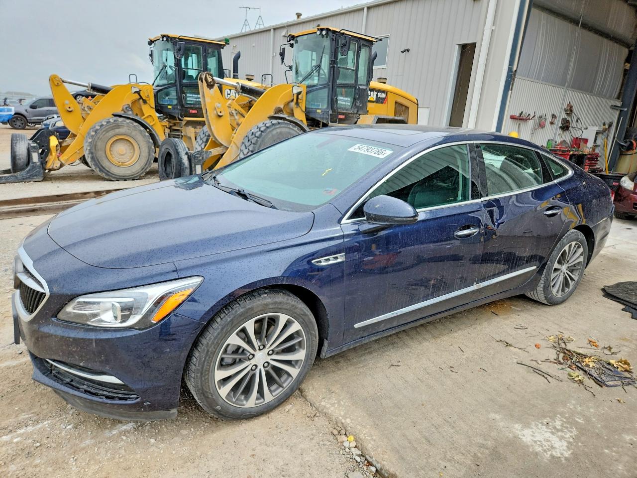 Salvage Buick LaCrosse Image