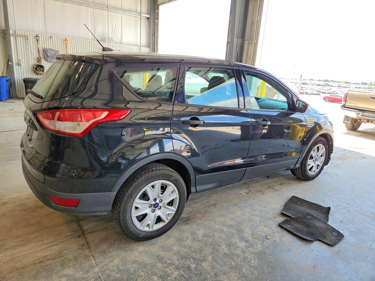 Ford Escape S