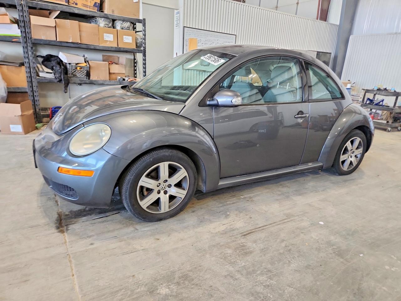 Salvage Volkswagen Beetle Image