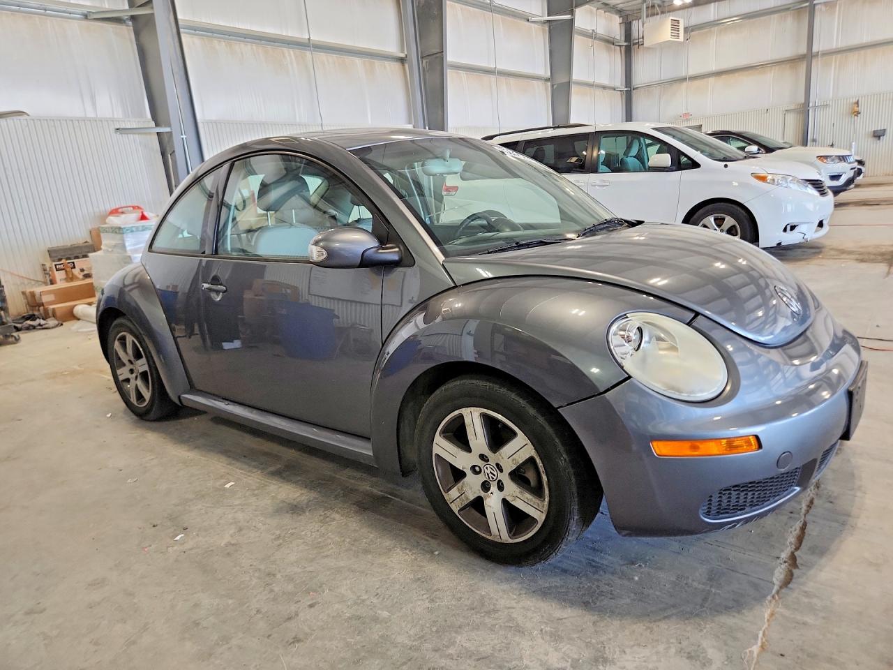 Volkswagen Beetle 2.5l Option Package 1