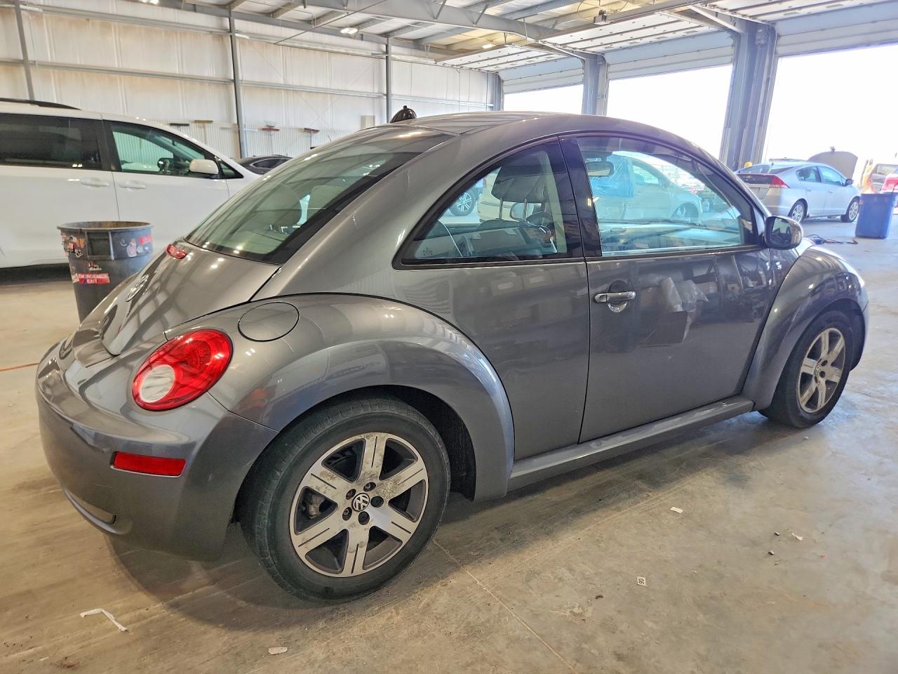 Volkswagen Beetle 2.5l Option Package 1