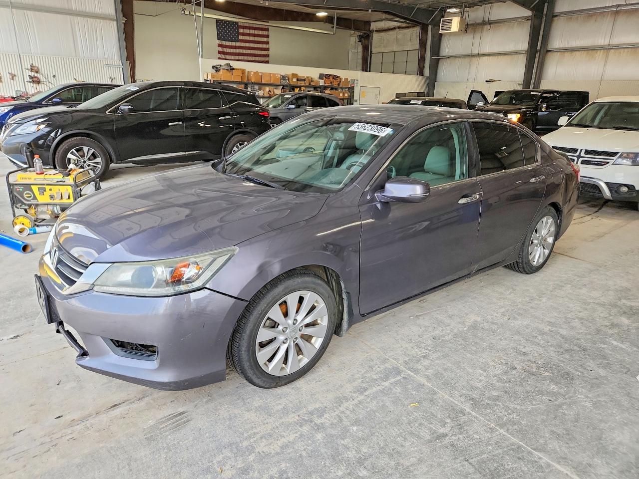Salvage Honda Accord Image