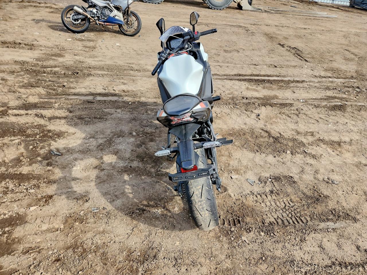 Kawasaki Ex