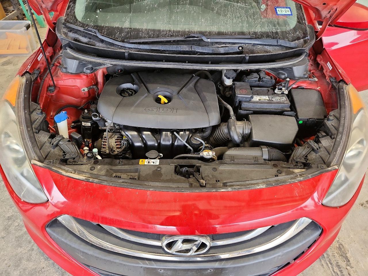 Hyundai ELANTRA Base
