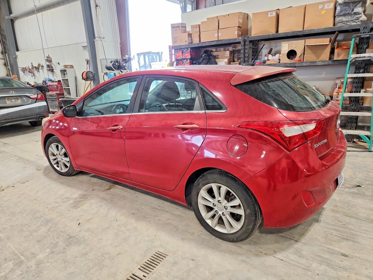 Hyundai ELANTRA Base