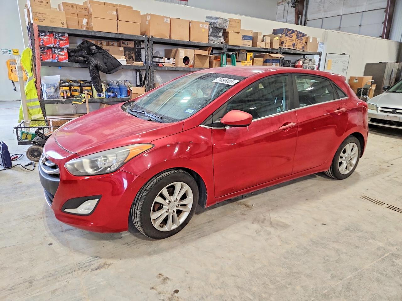 Salvage Hyundai ELANTRA Image