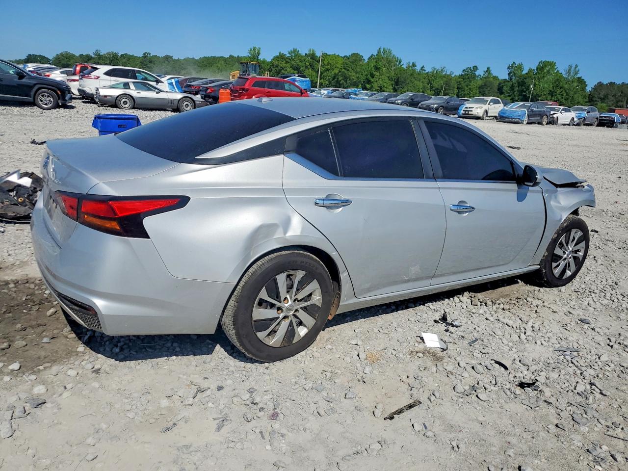 Nissan Altima S