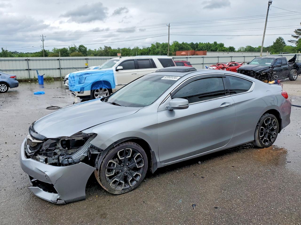 Salvage Honda Accord Image