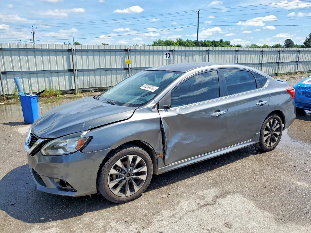 Salvage Nissan Sentra Image