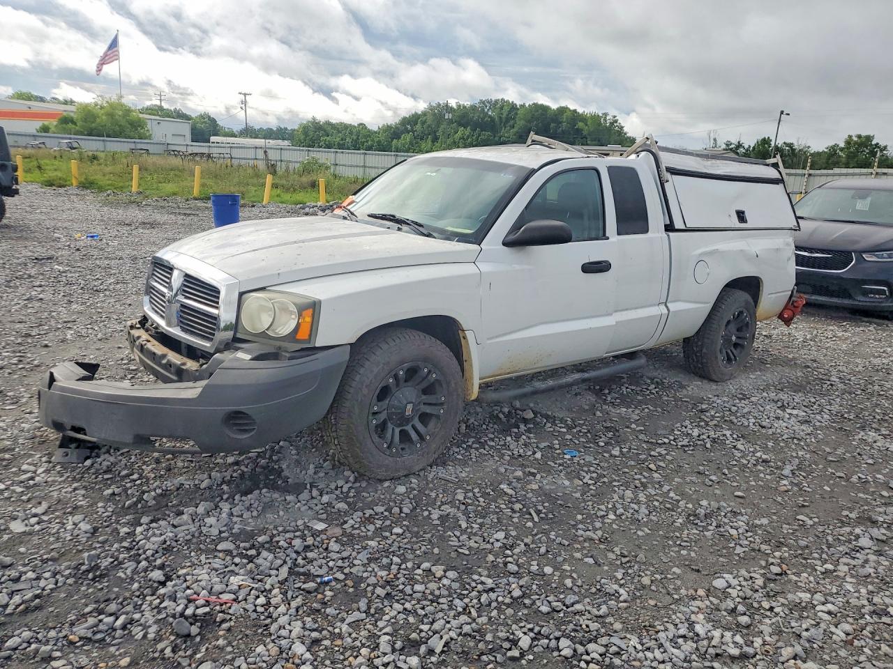 Salvage Dodge Dakota Image