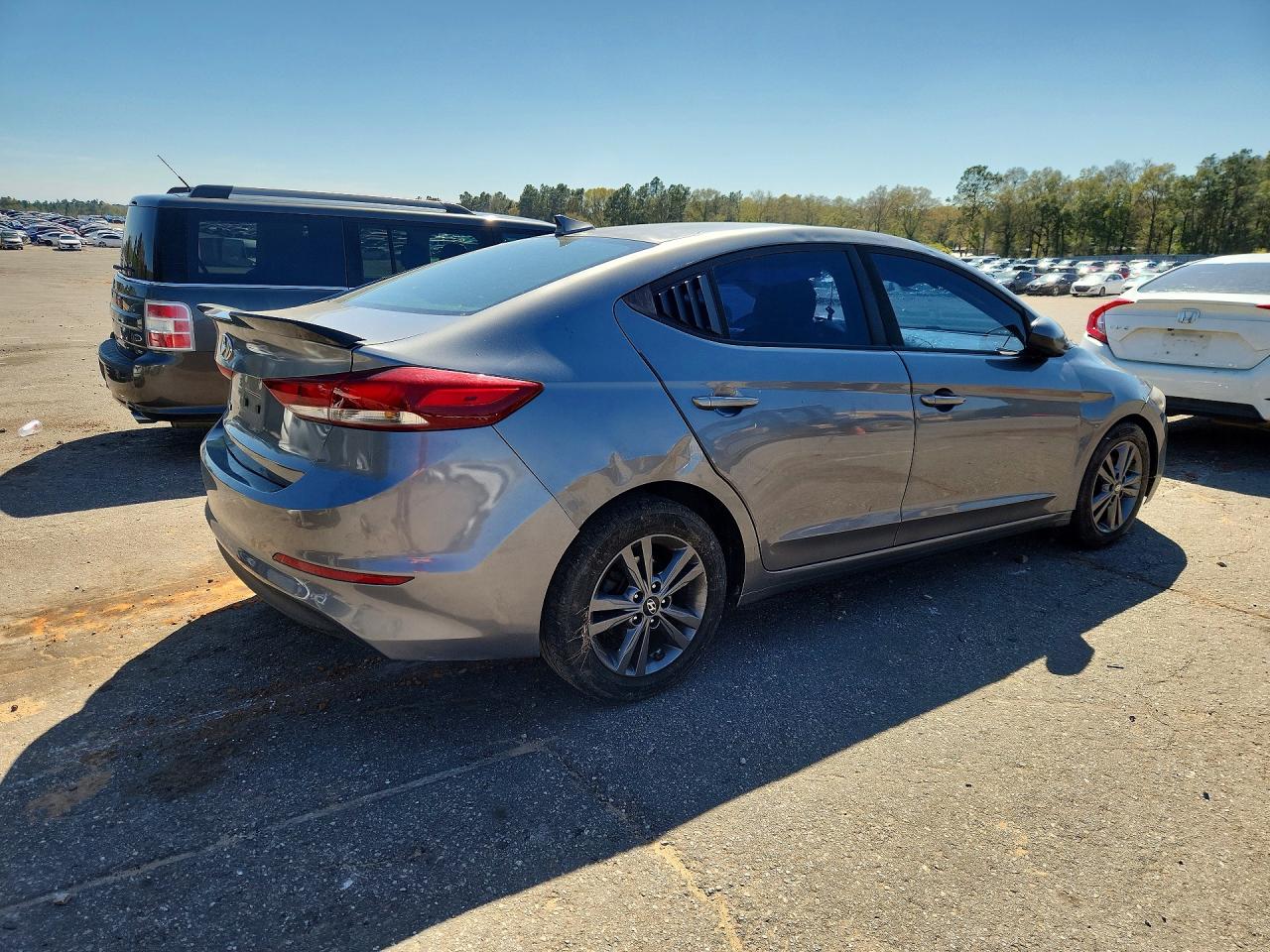 Hyundai ELANTRA Sel