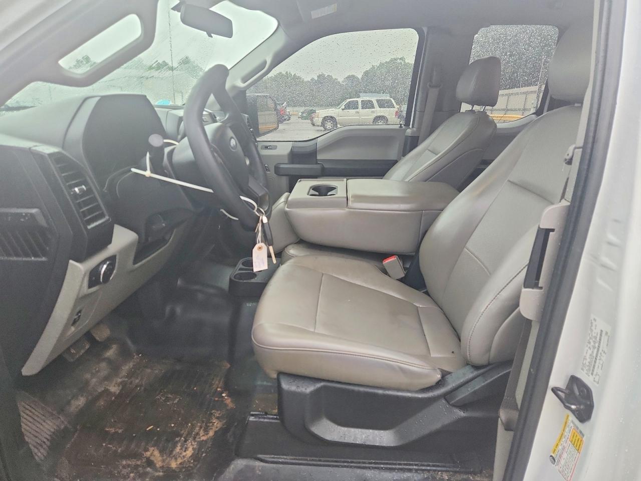 Ford F-150 Super Cab