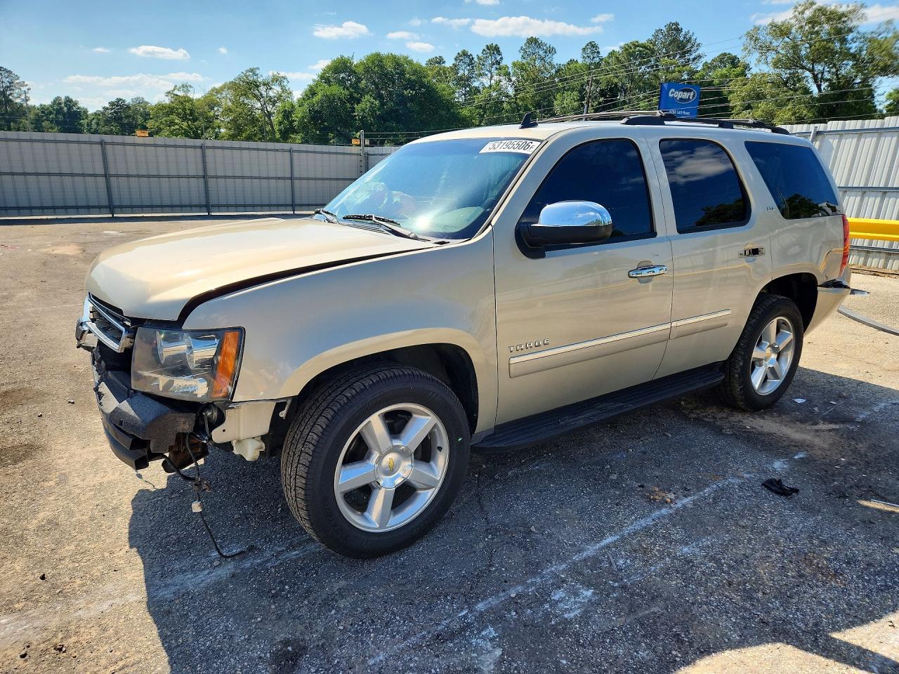 Salvage Chevrolet Tahoe Image