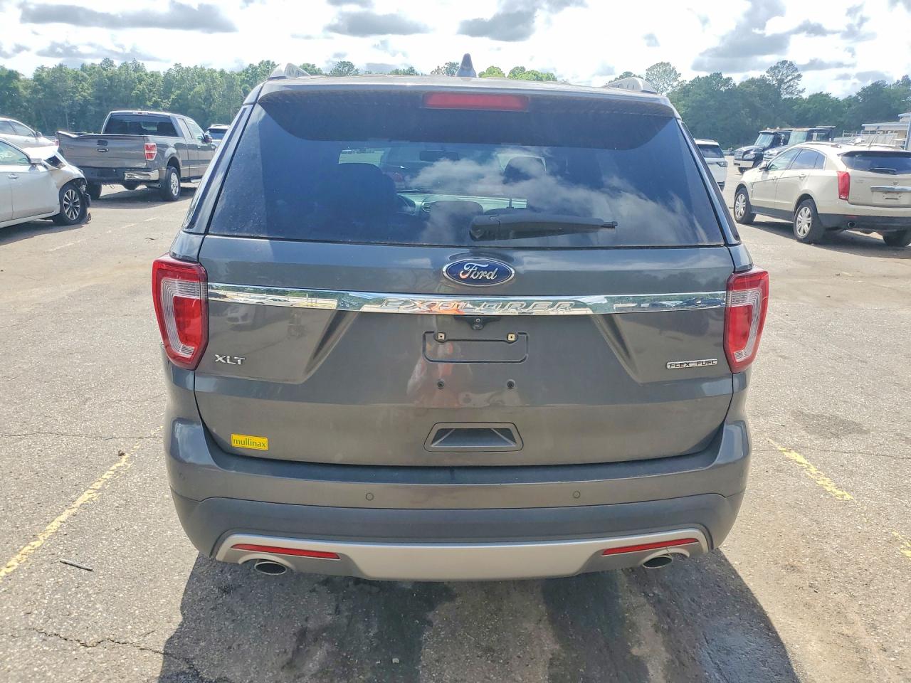Ford Explorer Xlt