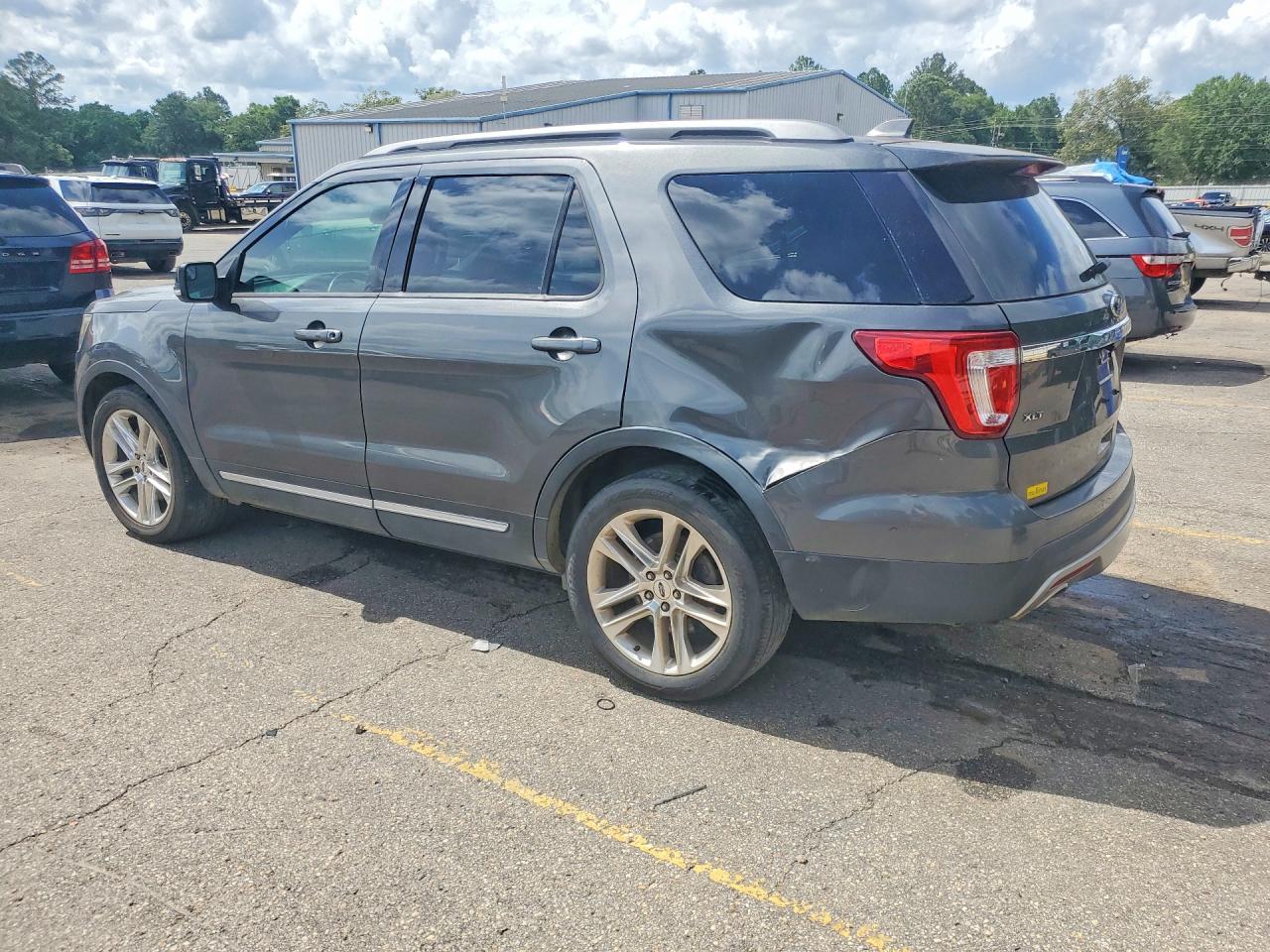 Ford Explorer Xlt
