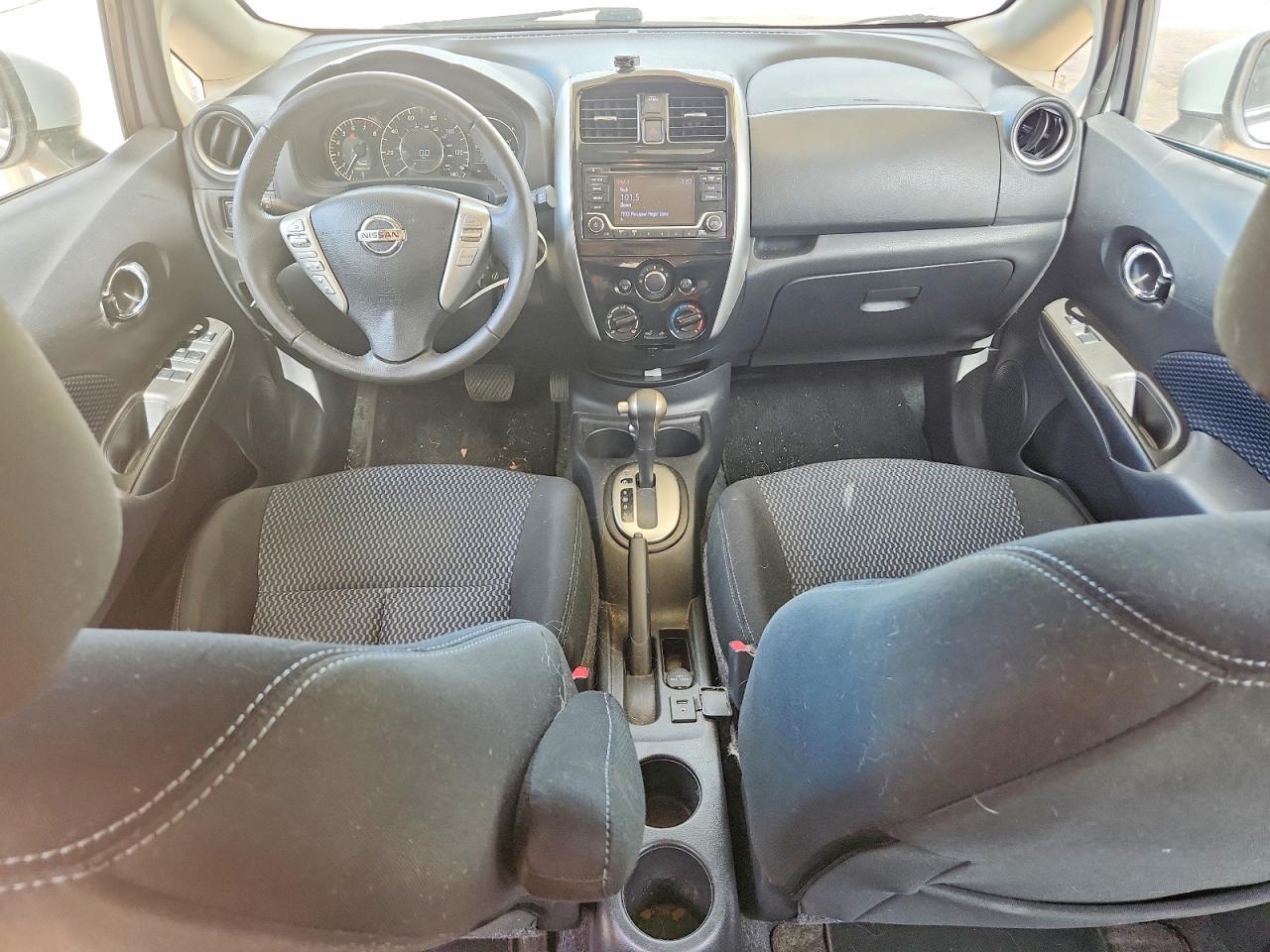 Nissan Versa Sv