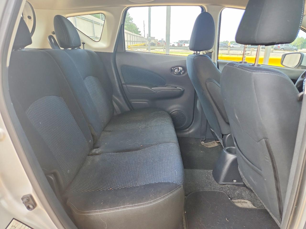 Nissan Versa Sv