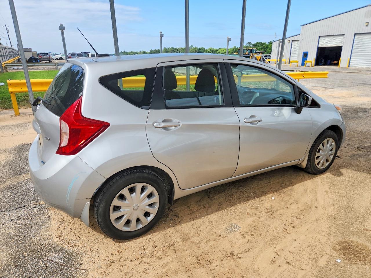Nissan Versa Sv
