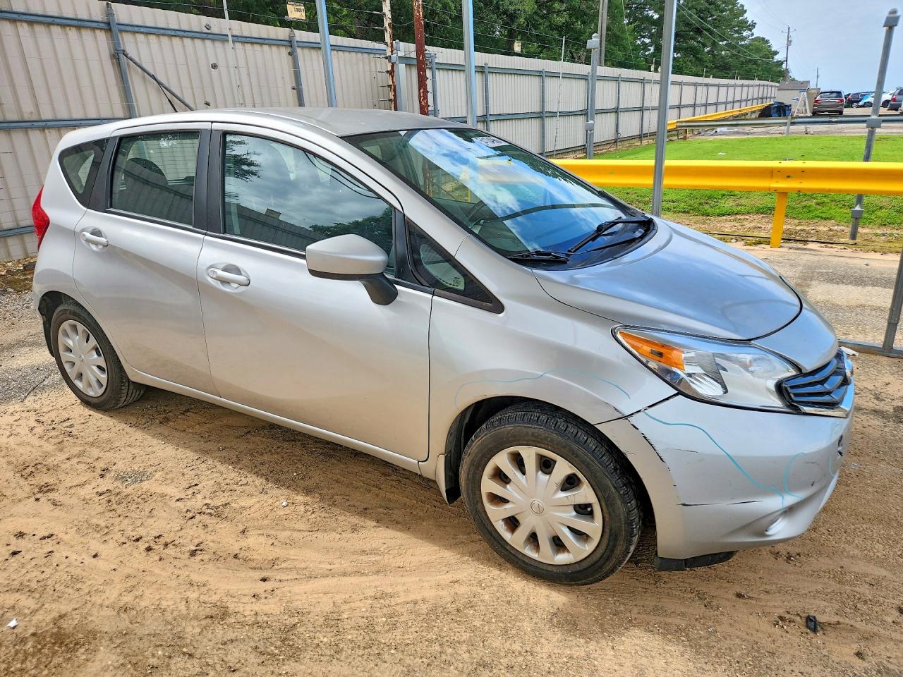 Nissan Versa Sv