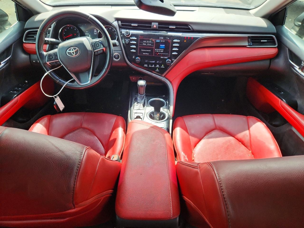 Toyota Camry Xse