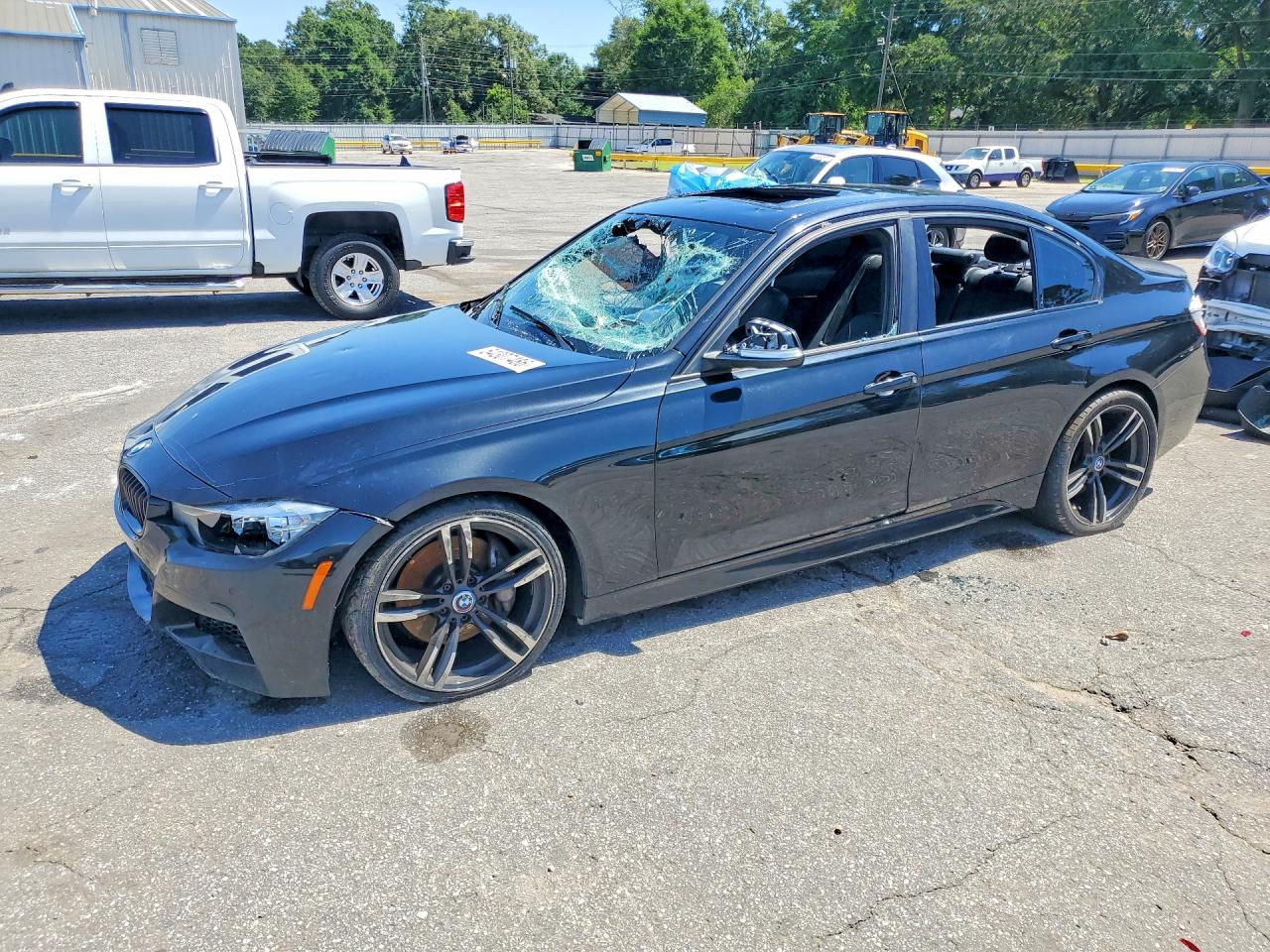Salvage BMW 3 Series Image