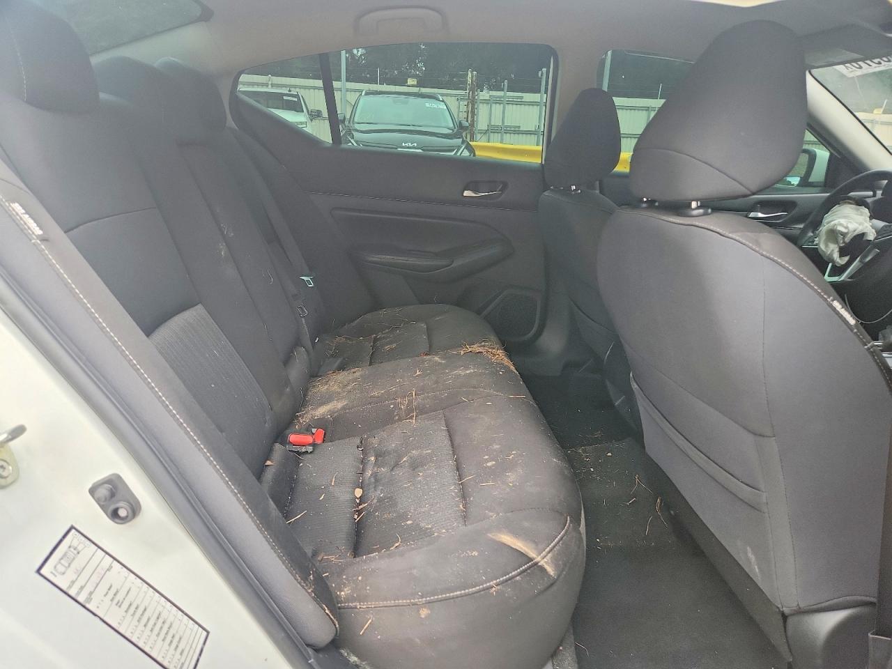 Nissan Altima S