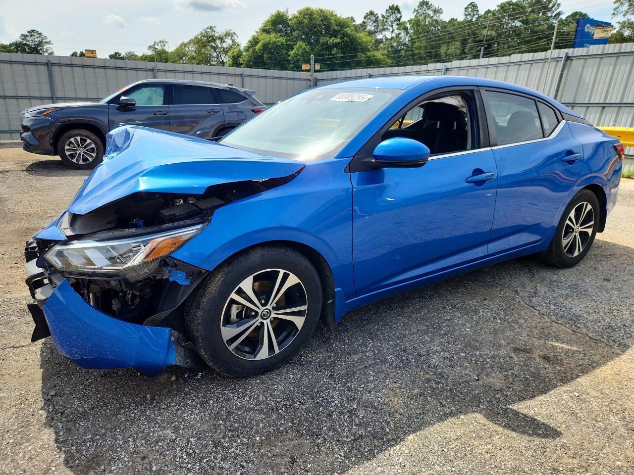 Salvage Nissan Sentra Image