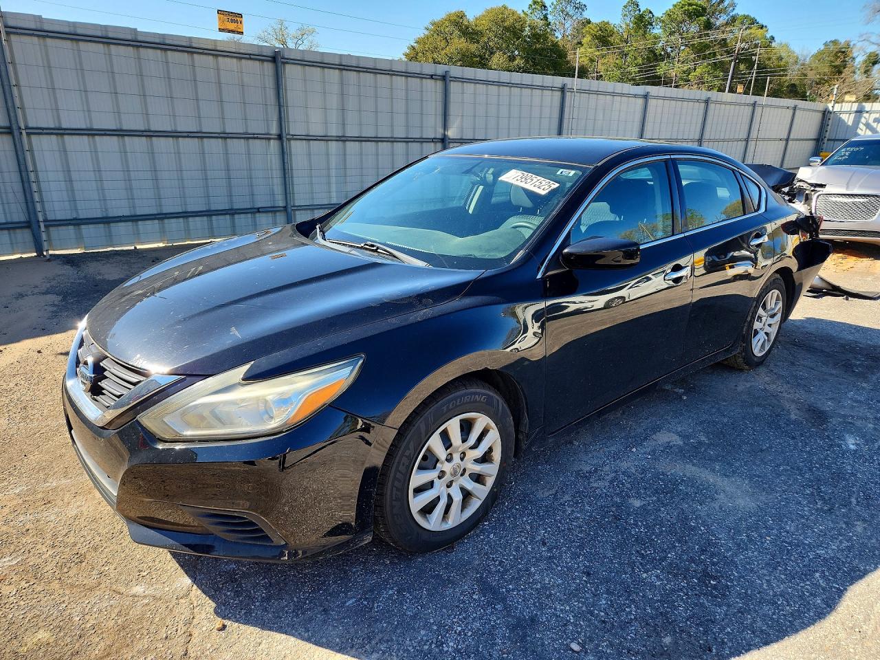 Salvage Nissan Altima Image