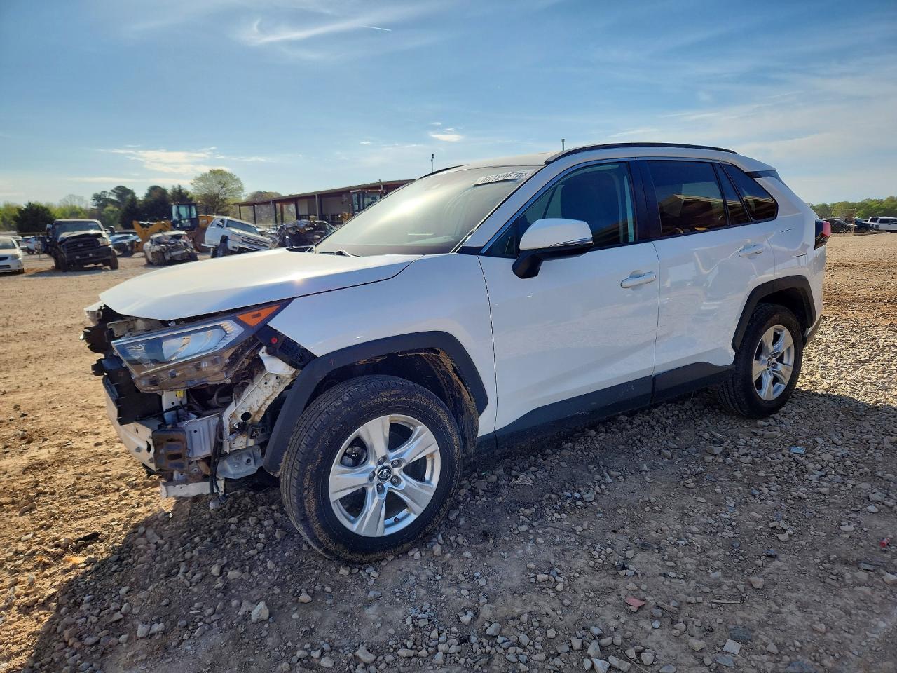 Salvage Toyota RAV4 Image