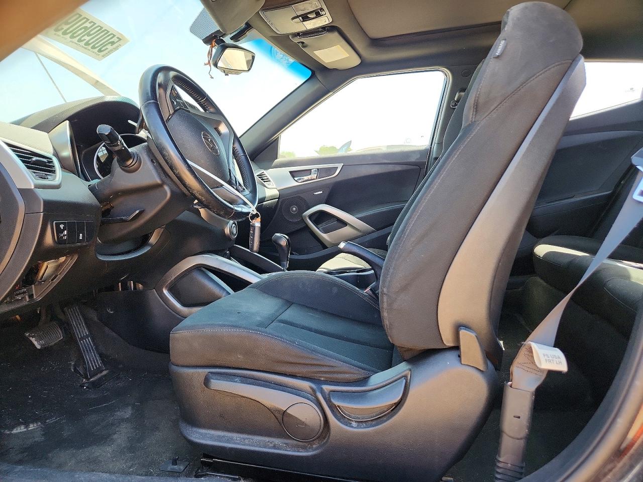 Hyundai VELOSTER Value Edition