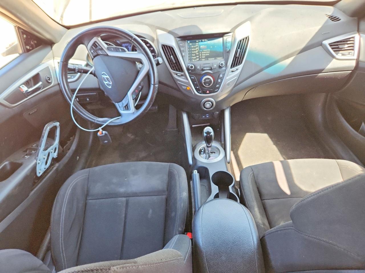 Hyundai VELOSTER Value Edition