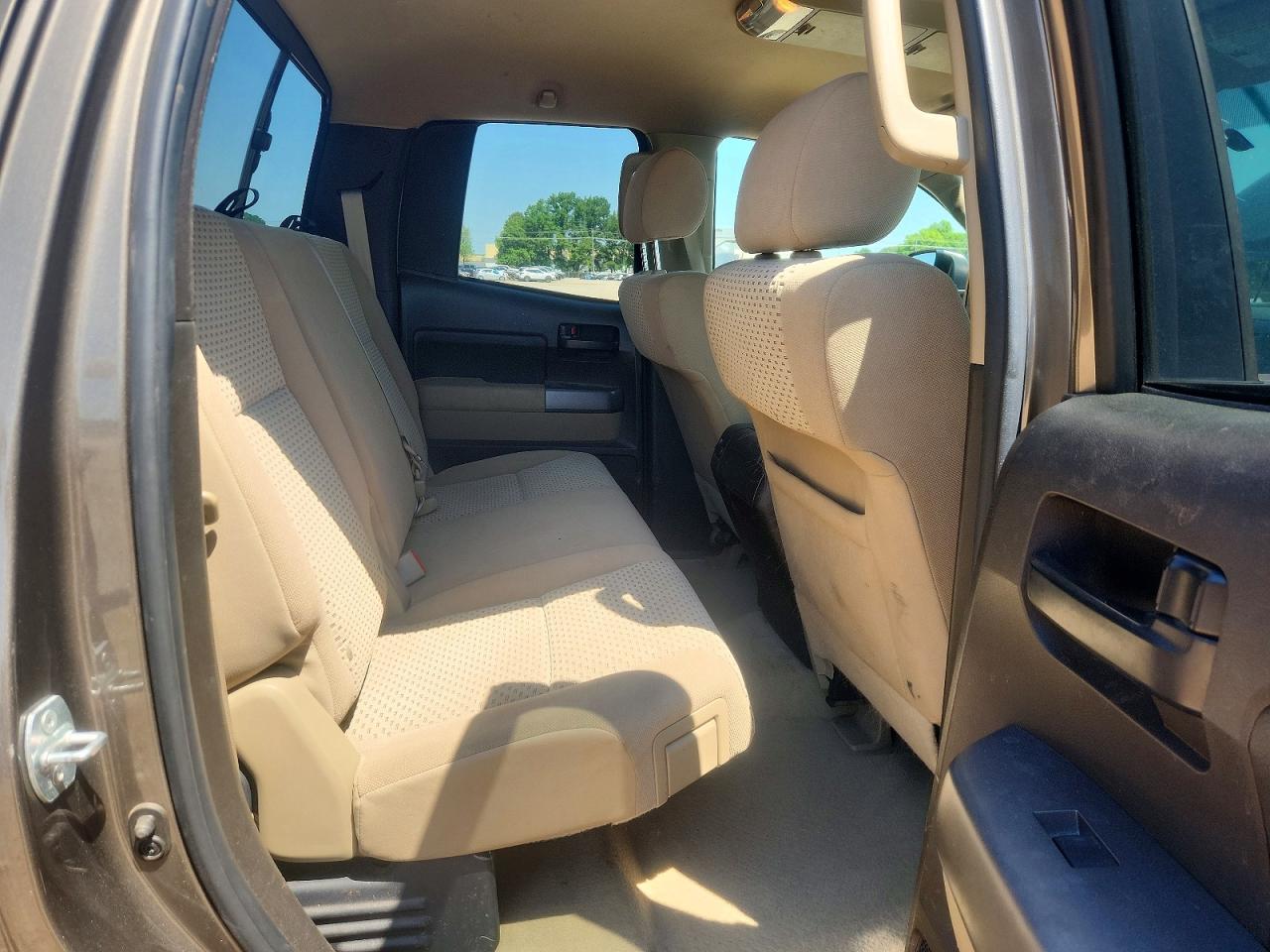 Toyota Tundra Double Cab Sr5