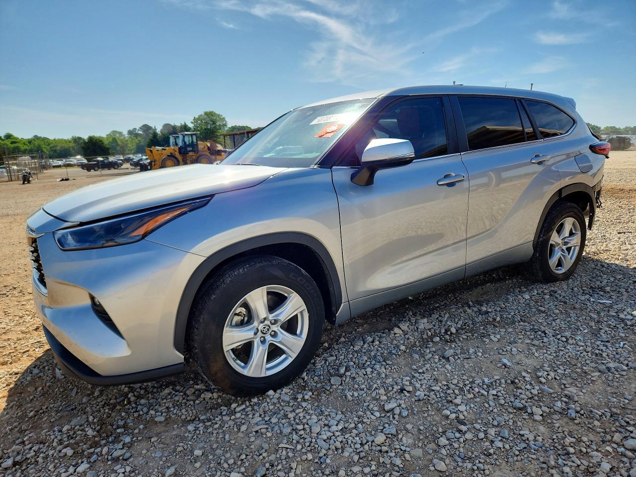 Salvage Toyota Highlander Image