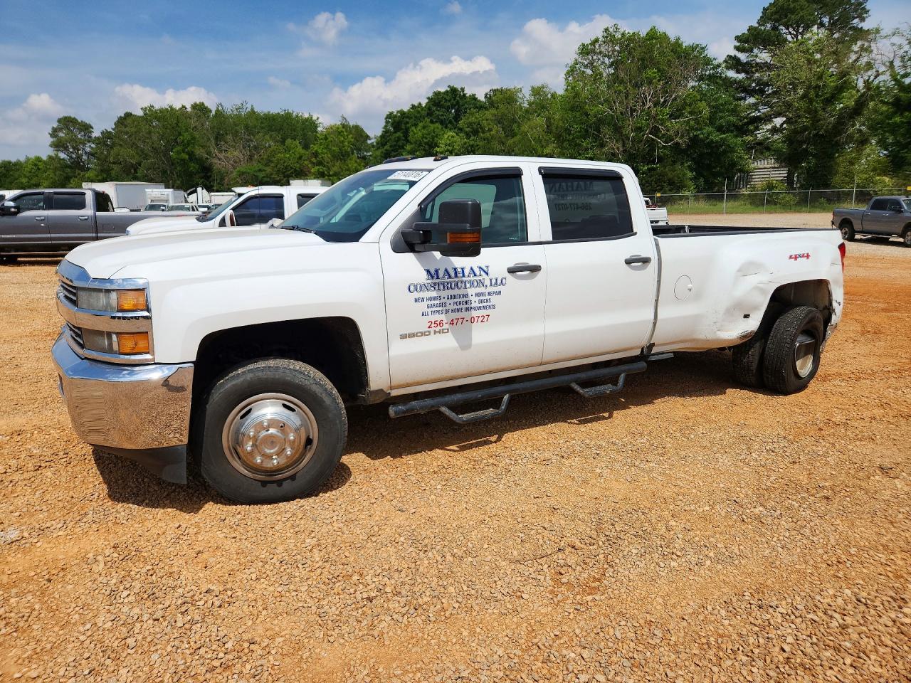 Salvage Chevrolet Silverado Image