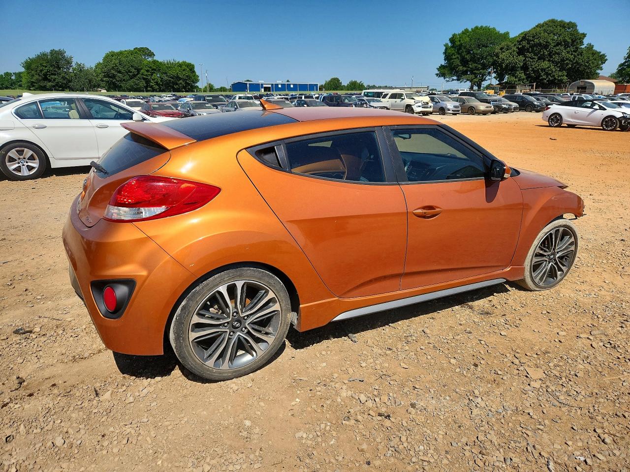 Hyundai VELOSTER Turbo