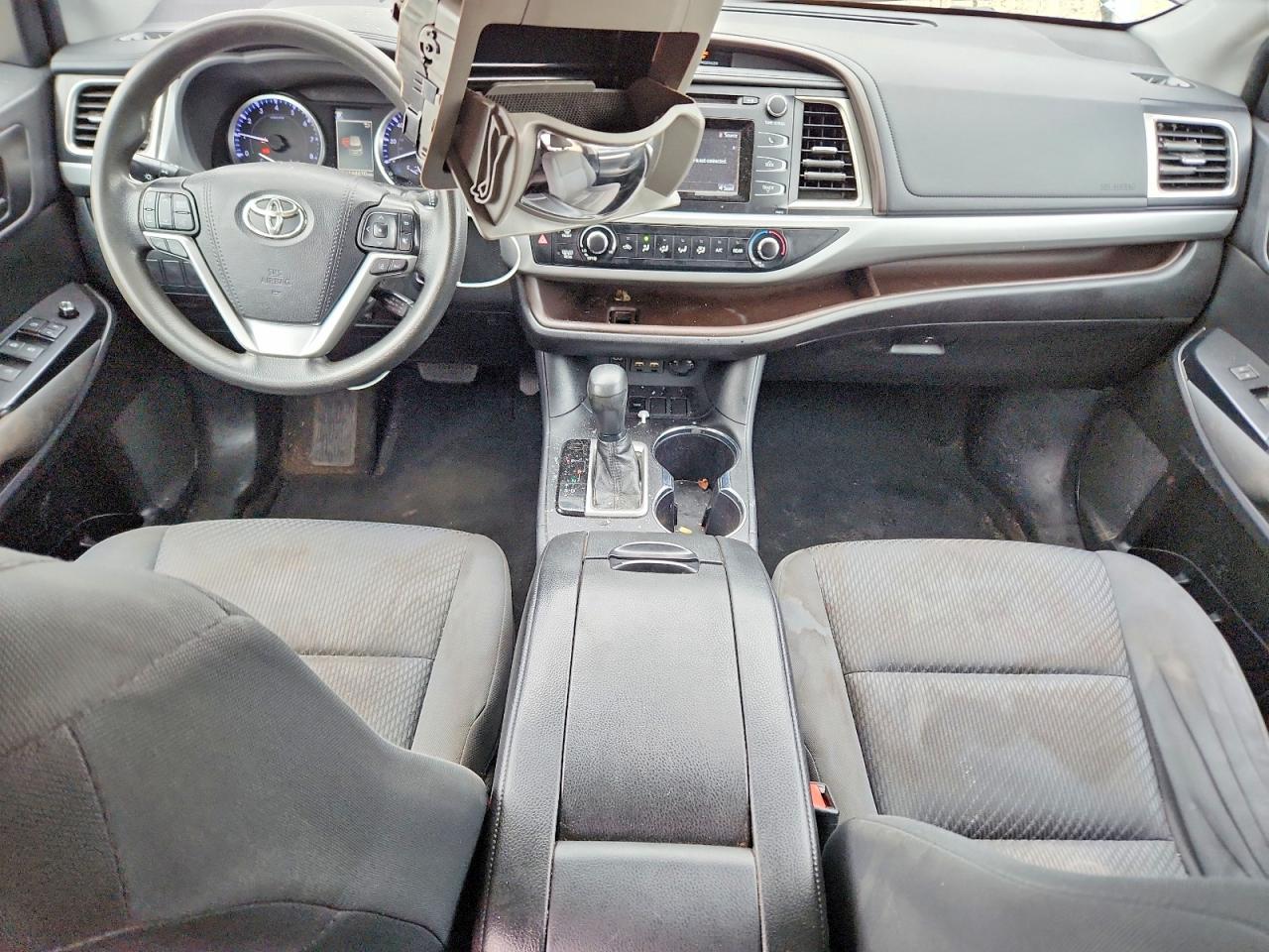 Toyota Highlander Le