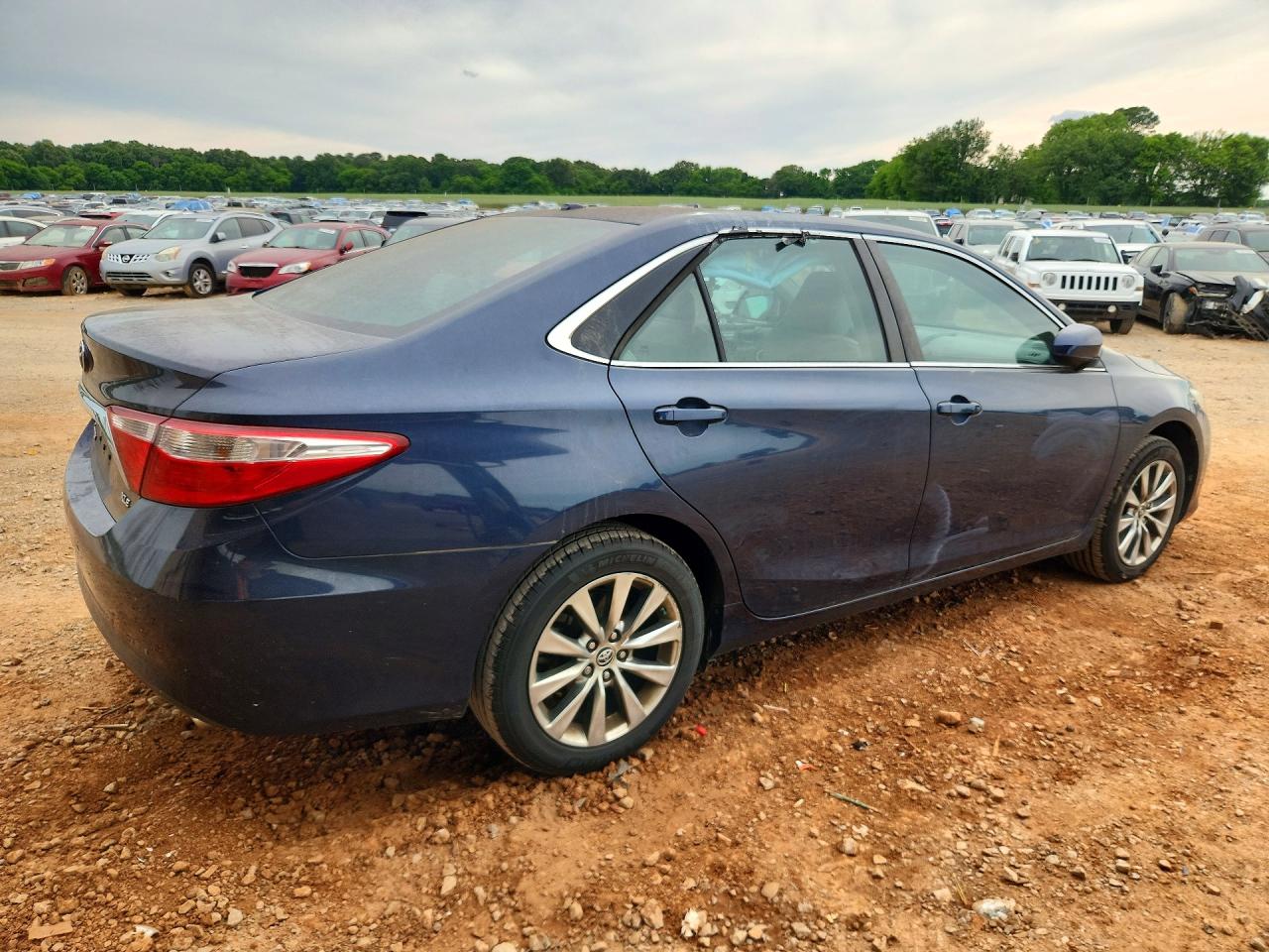Toyota Camry Xle