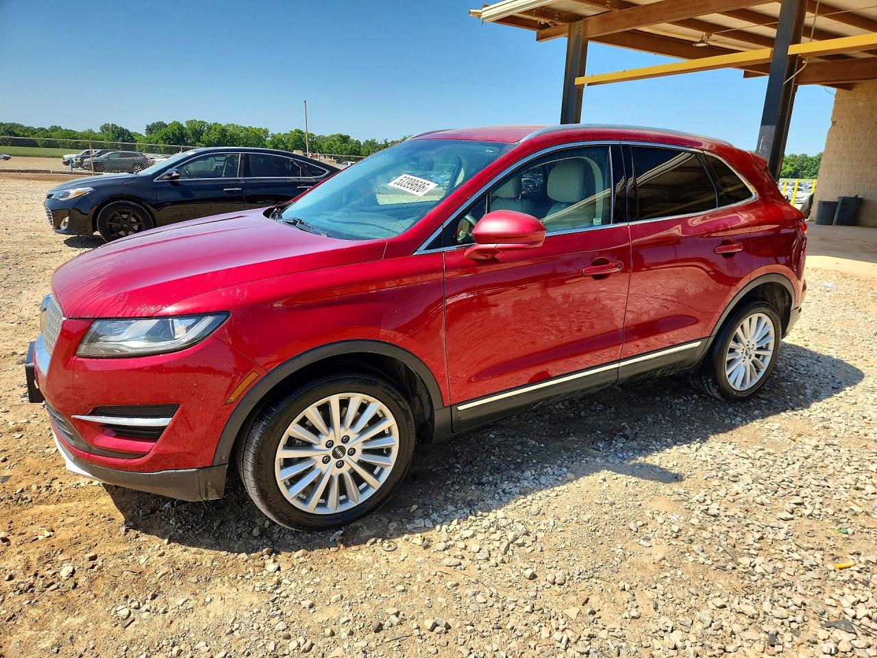 Salvage Lincoln MKZ Image